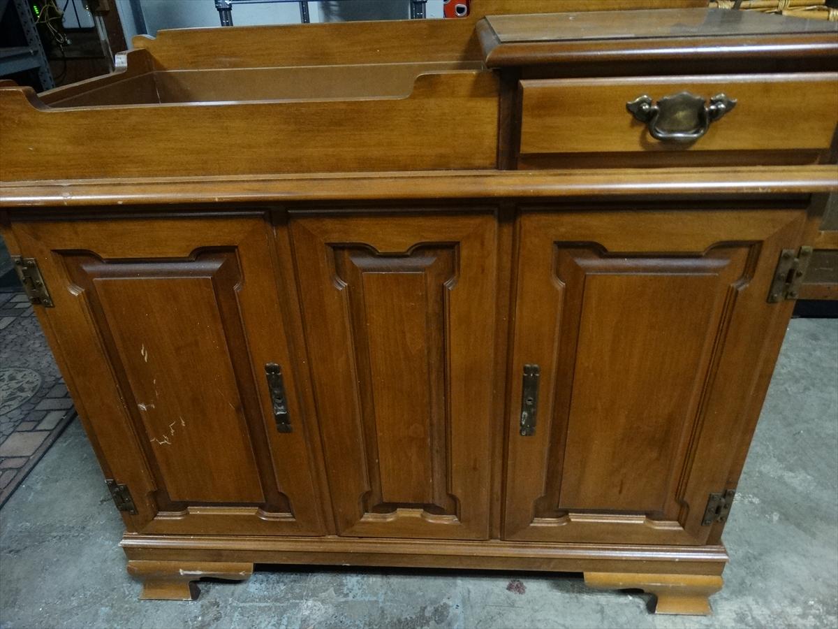 Www Reconauctions Com Vintage Young Republic Wooden Buffet Cabinet